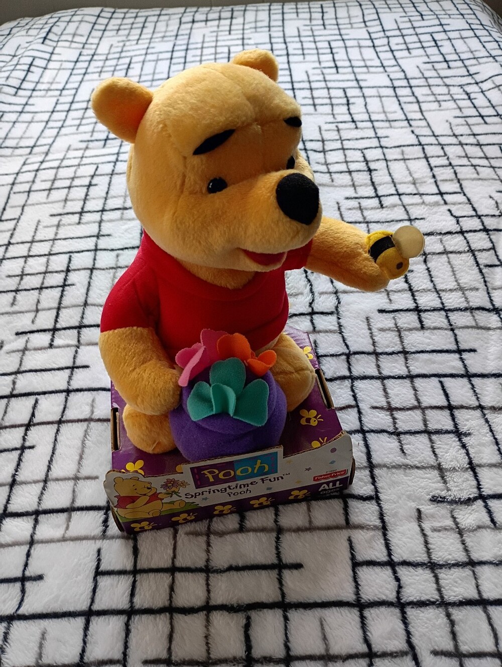 1998 Winnie the Plush Toy NEW IN THE PACKAGE